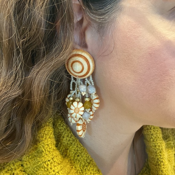 Genuine 80s vintage earthy funky chunky earrings - Picture 2 of 10